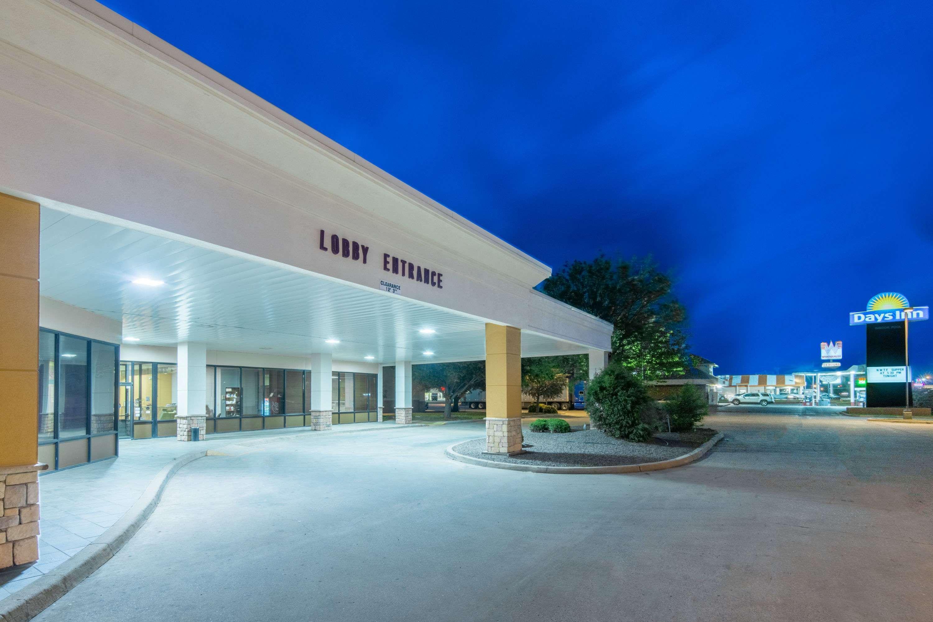 Days Inn By Wyndham Altus Eksteriør billede